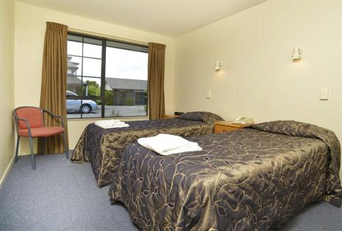 Aston Court Motel Blenheim 9