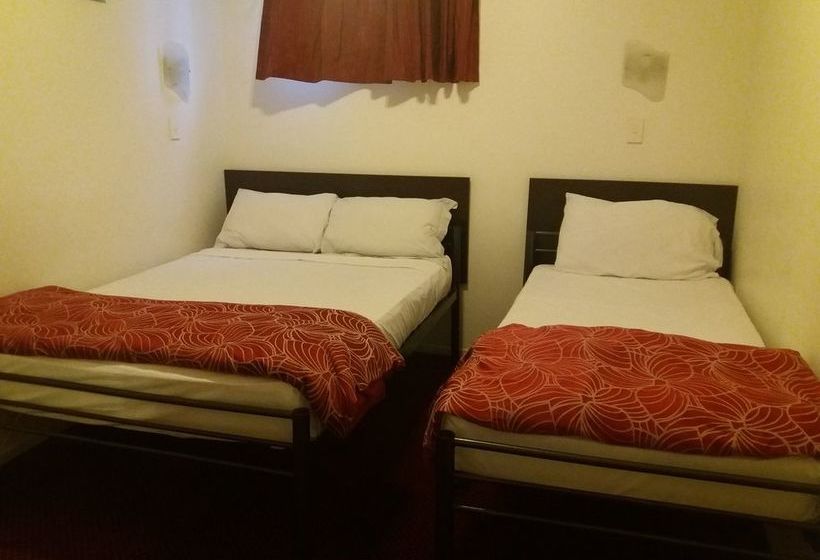 Hotel Lantana Lodge International Backpackers 10