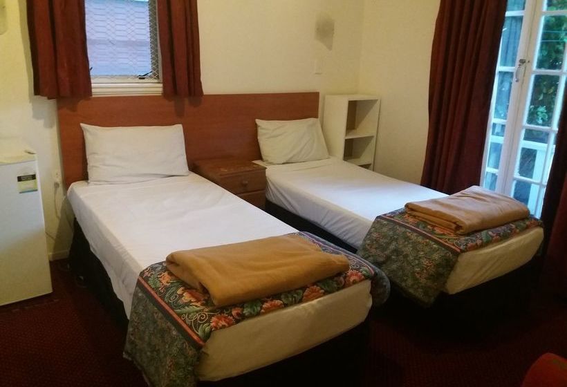 Hotel Lantana Lodge International Backpackers 12