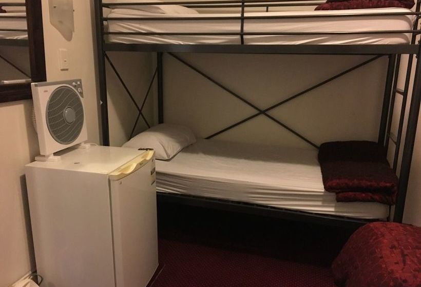 Hotel Lantana Lodge International Backpackers 16