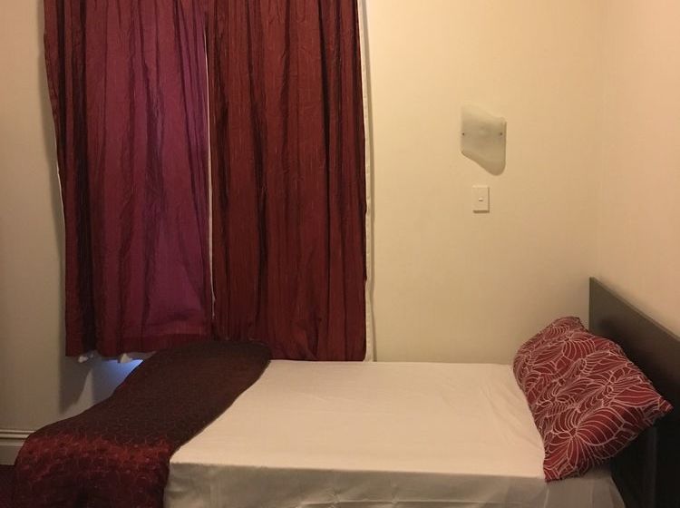 Hotel Lantana Lodge International Backpackers 18