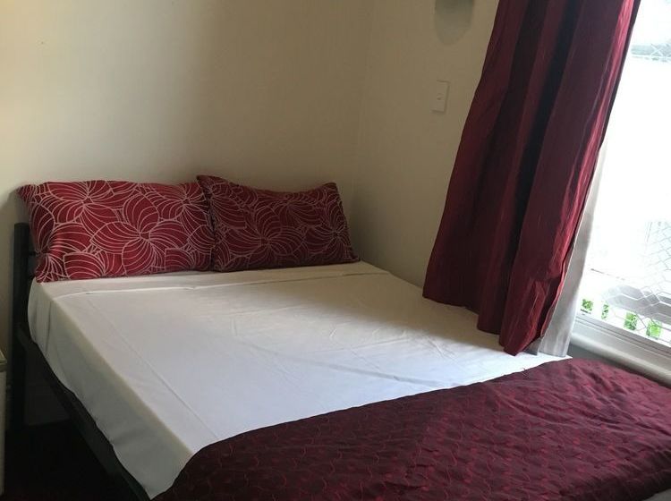 Hotel Lantana Lodge International Backpackers 9