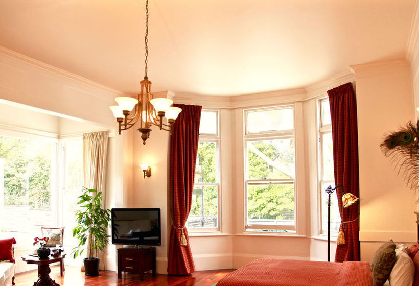 Hotel The Devereux Remuera 18