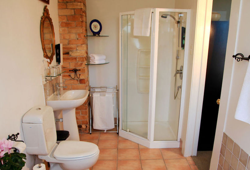 Hotel The Devereux Remuera 4