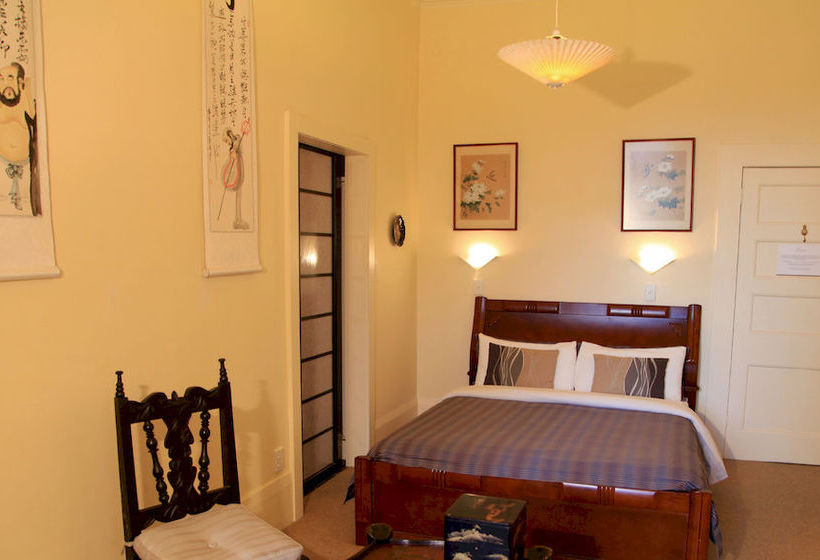 Hotel The Devereux Remuera 9