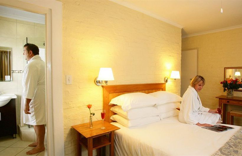 Hotel Hastings Hall 4