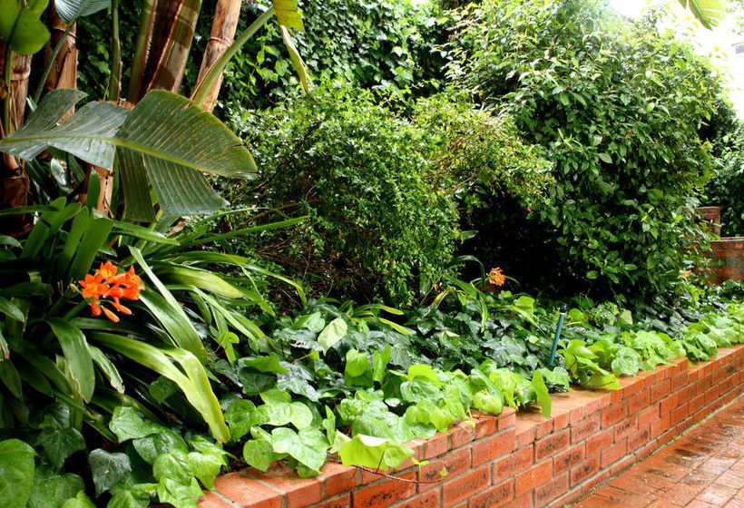 Hotel Hastings Hall 8