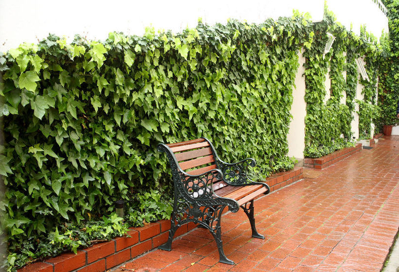 Hotel Hastings Hall 9