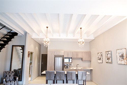 Heritage Square Apartments 16