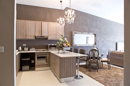 Heritage Square Apartments 18