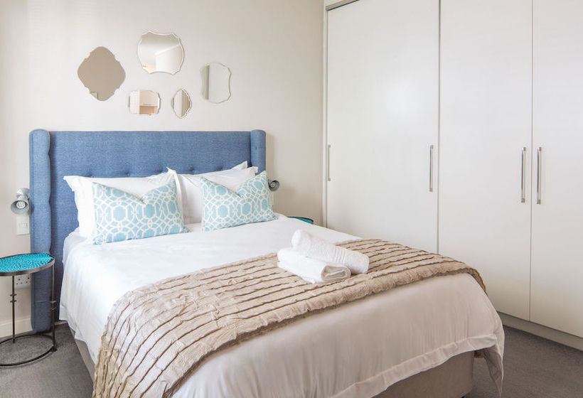 Harbour Bridge Luxury Apartments 2