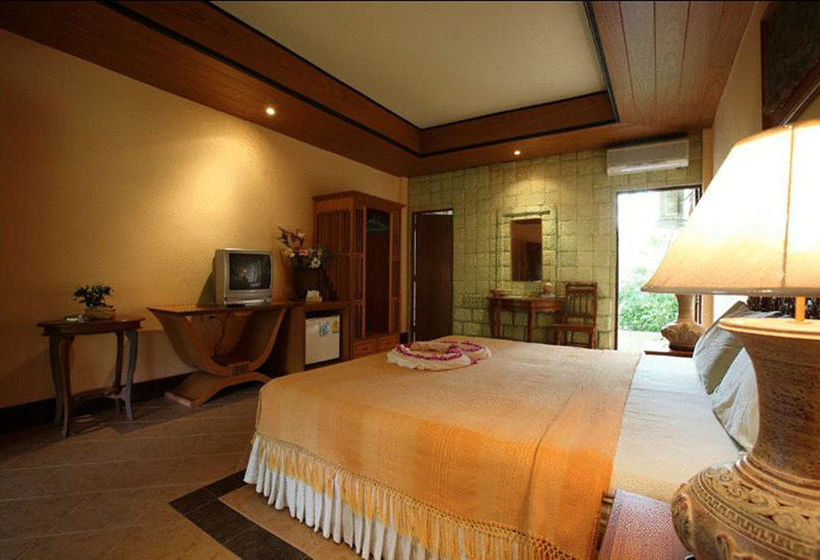 Hotel Coconut Beach Resort 12