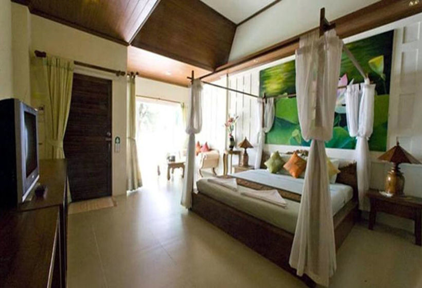 Hotel Coconut Beach Resort 6