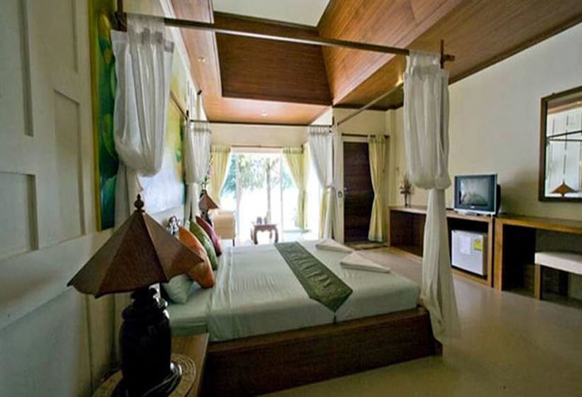 Hotel Coconut Beach Resort 8