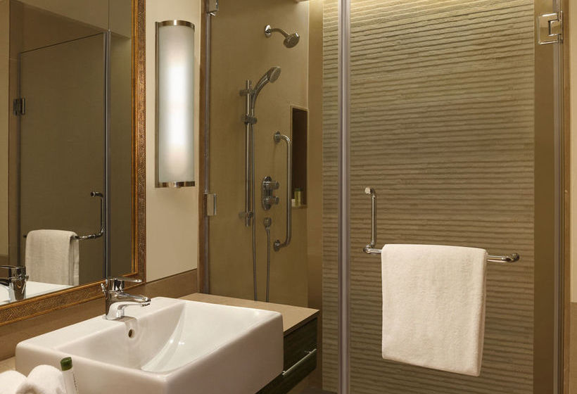 Hotel Doubletree By Hilton Agra 16