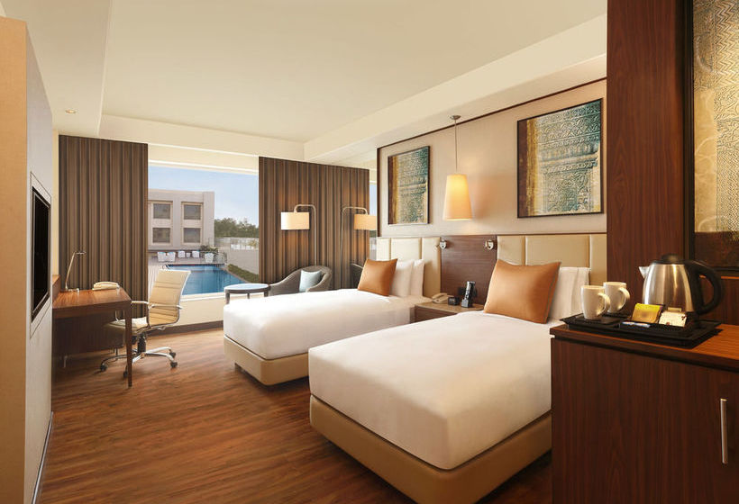 Hotel Doubletree By Hilton Agra 20