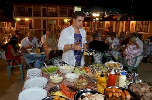 Hotel The Kata Resort 19