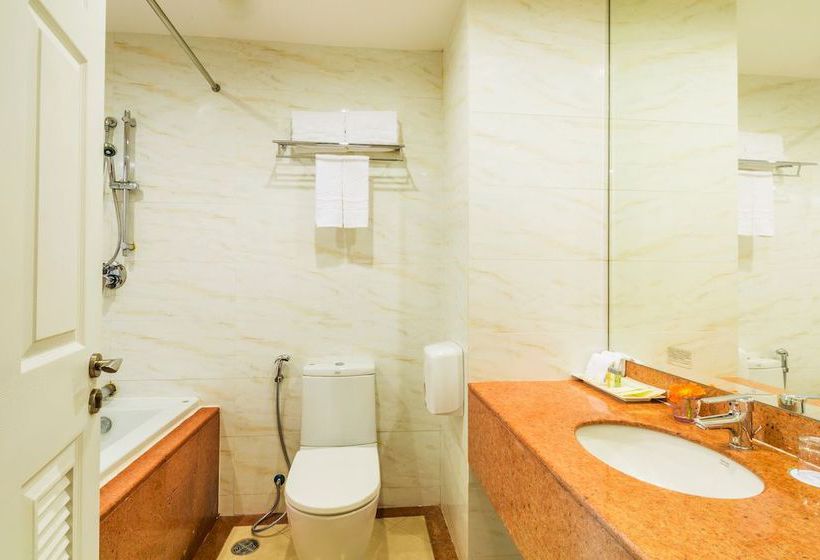 Hotel Pattana Golf Club & Resort 12