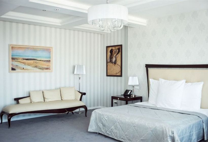 Ost West Club Hotel 13