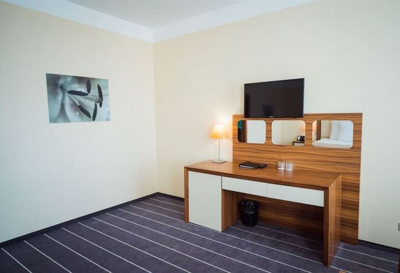 Ost West Club Hotel 17