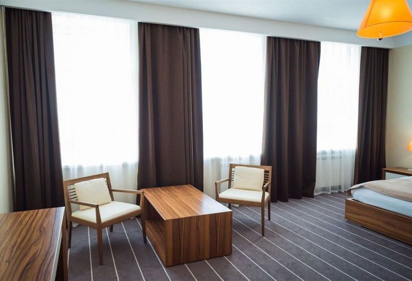 Ost West Club Hotel 18