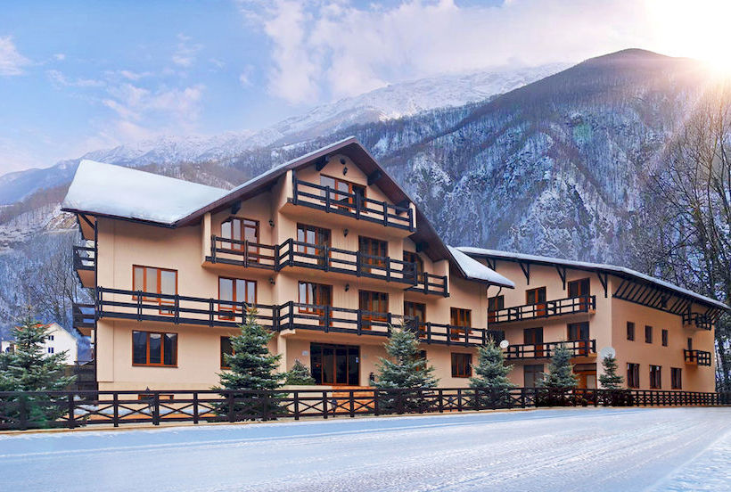Gala-Alpik Hotel