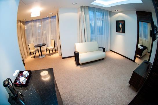 Hotel Mergen Bator 18