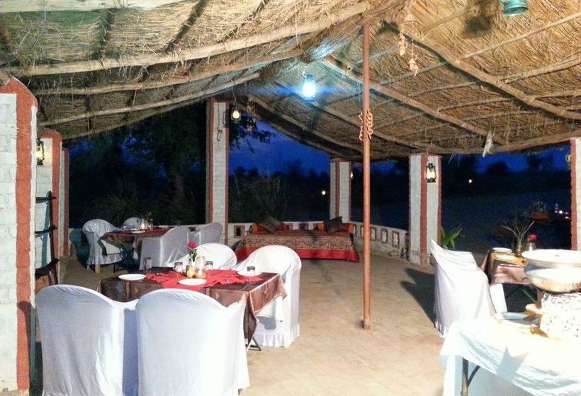 Hotel Umaid Safaris & Desert Lodge 14