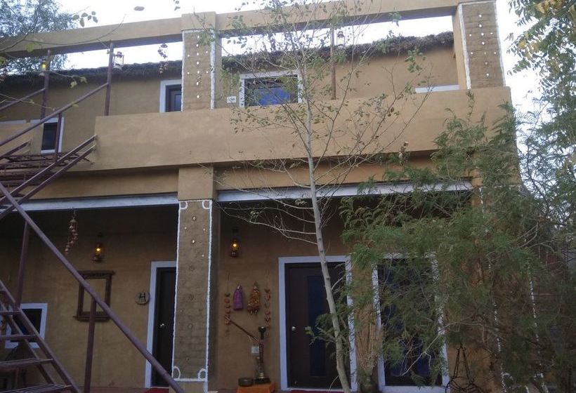 Hotel Umaid Safaris & Desert Lodge 4