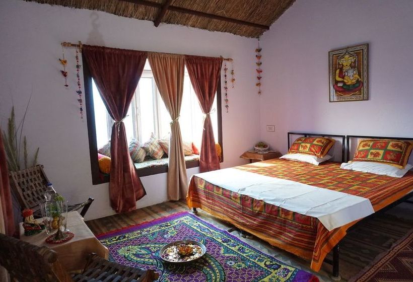 Hotel Umaid Safaris & Desert Lodge 8