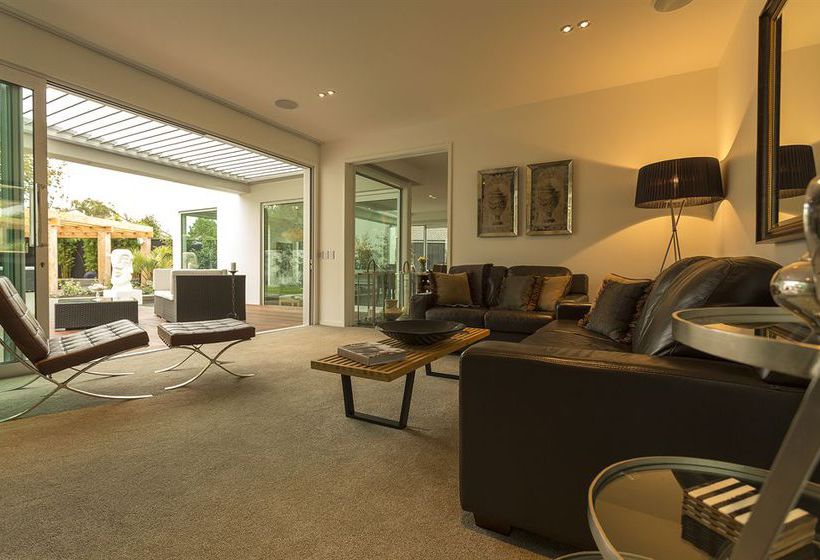 Bed and Breakfast Bed&Breakfast The Establishment 2