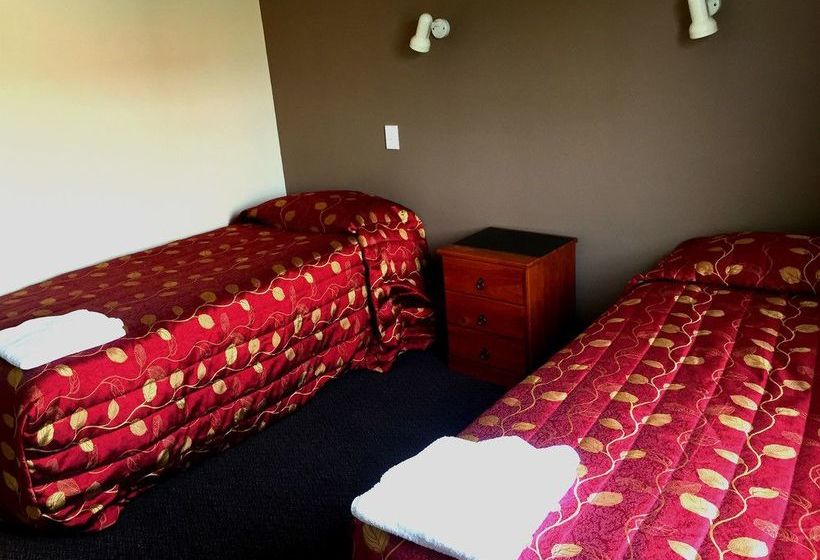 Papanui Court Motel 7