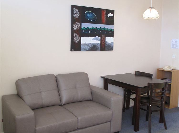 Merivale Court Motel 16