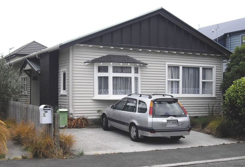 Christchurch Holiday Cottages 14