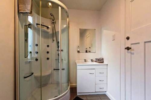 Christchurch Holiday Cottages 18