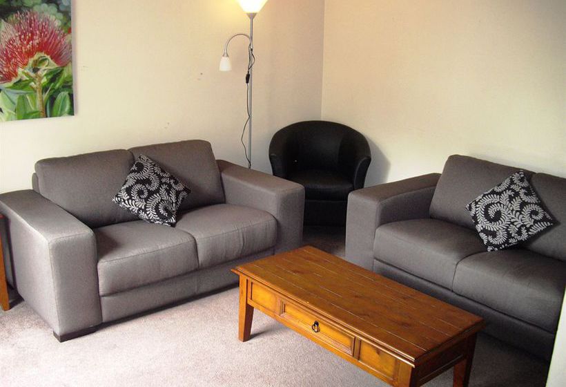 Christchurch Holiday Cottages 2