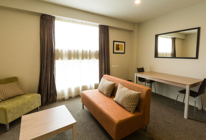 Ramada Suites Christchurch City 10