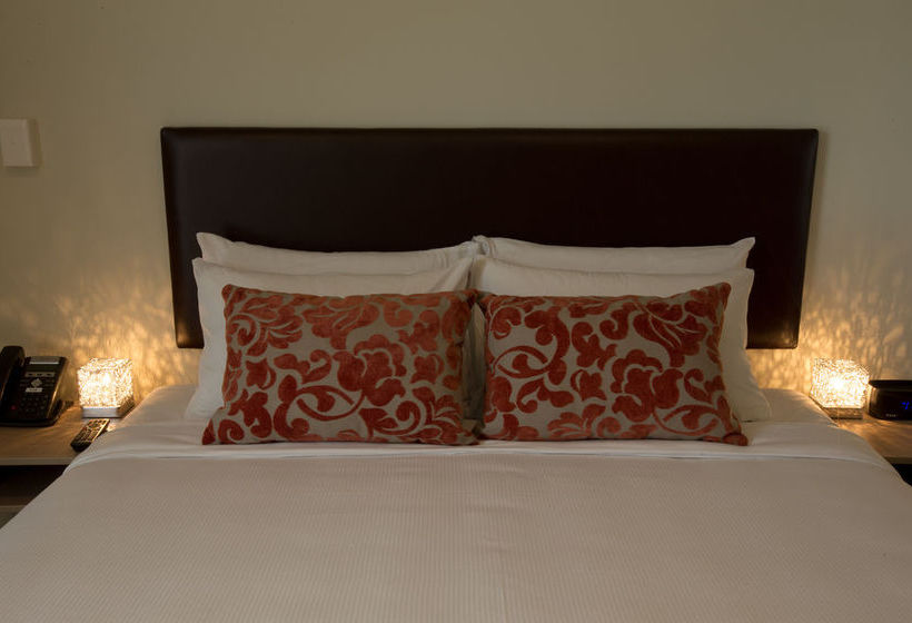 Ramada Suites Christchurch City 12