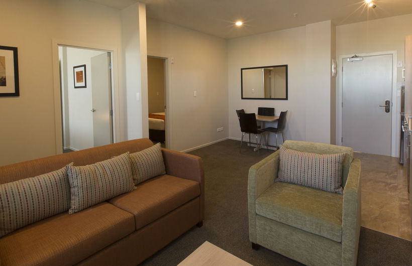 Ramada Suites Christchurch City 13