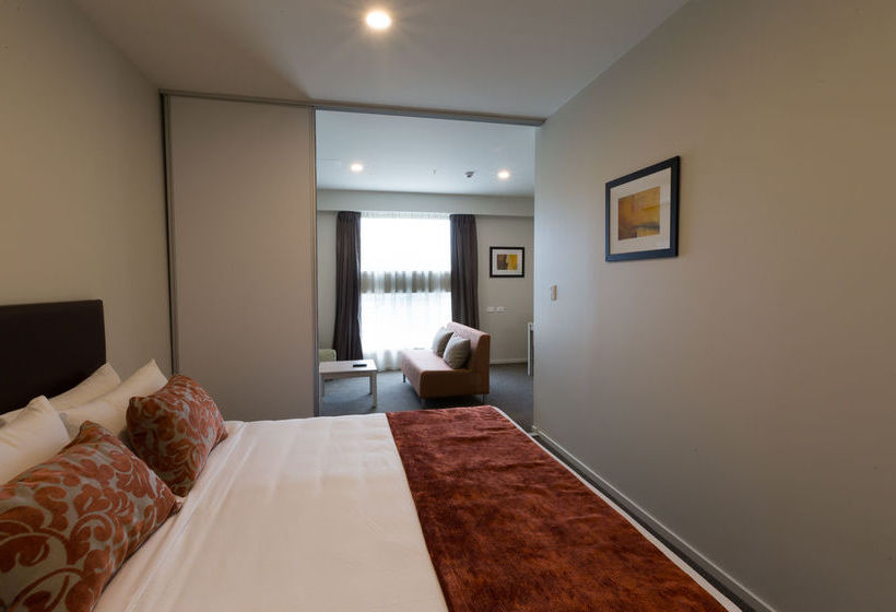 Ramada Suites Christchurch City 6