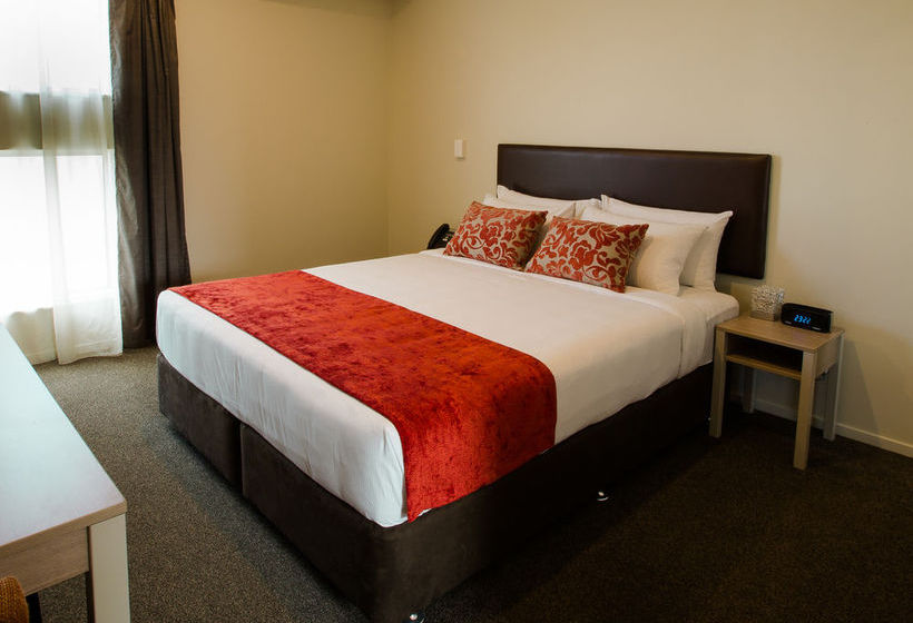 Ramada Suites Christchurch City 9