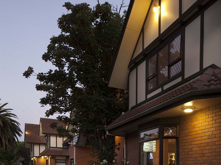 Motel Champers Motor Inn 11