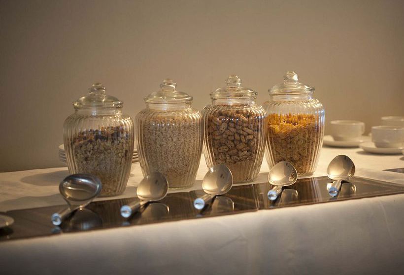 Motel Champers Motor Inn 5