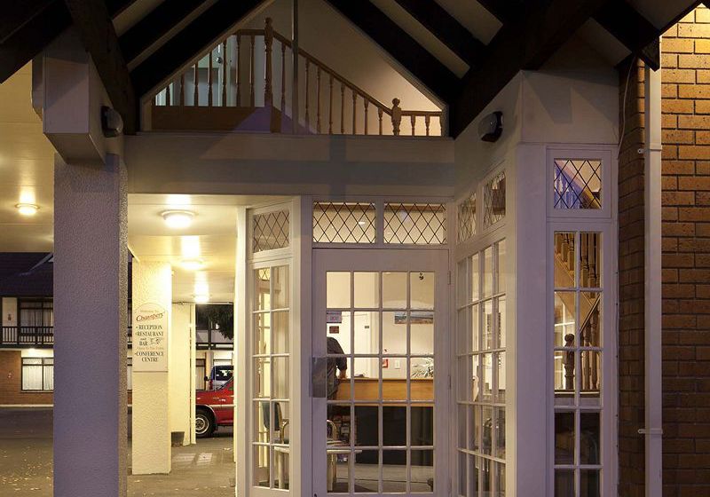 Motel Champers Motor Inn 9