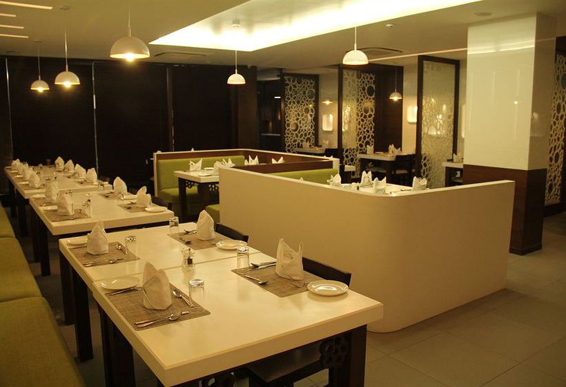 Hotel Bhawna Clarks Inn Agra