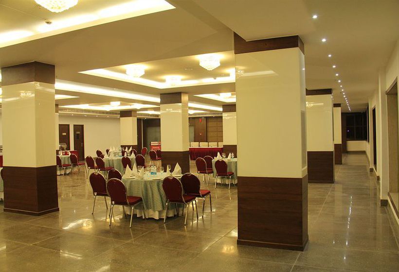 Hotel Bhawna Clarks Inn Agra 1