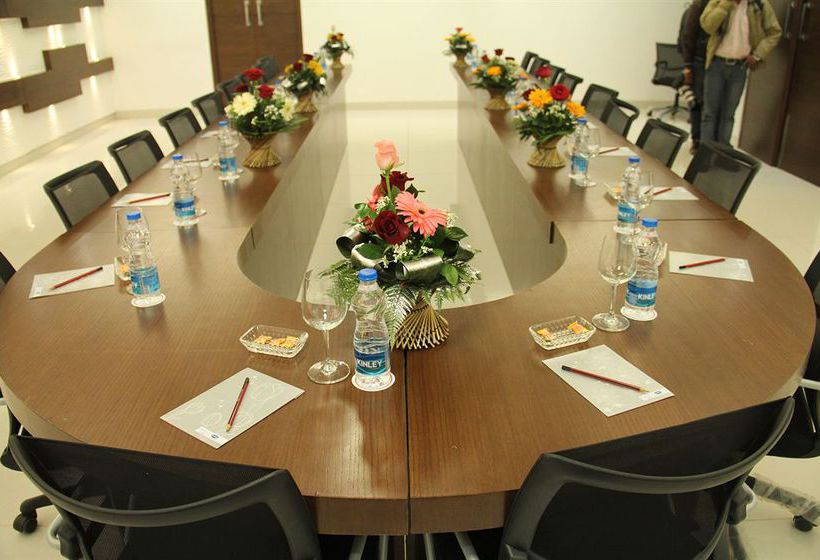 Hotel Bhawna Clarks Inn Agra 15