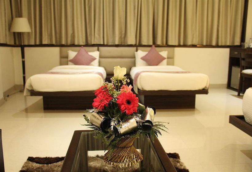Hotel Bhawna Clarks Inn Agra 4