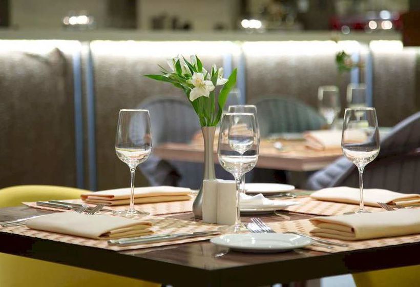 Hotel Four Elements Kirov 15