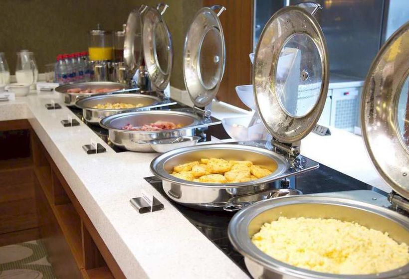 Hotel Four Elements Kirov 17